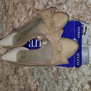 Women's size 10 dress flats